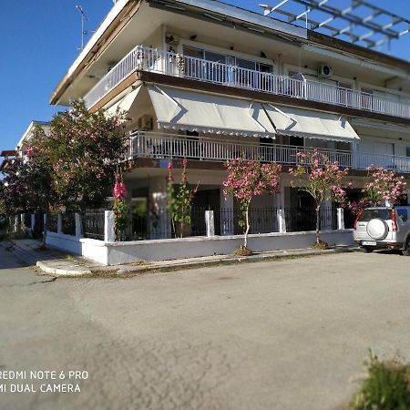 Cosi Apartment Paralia Dionysiou Exterior photo